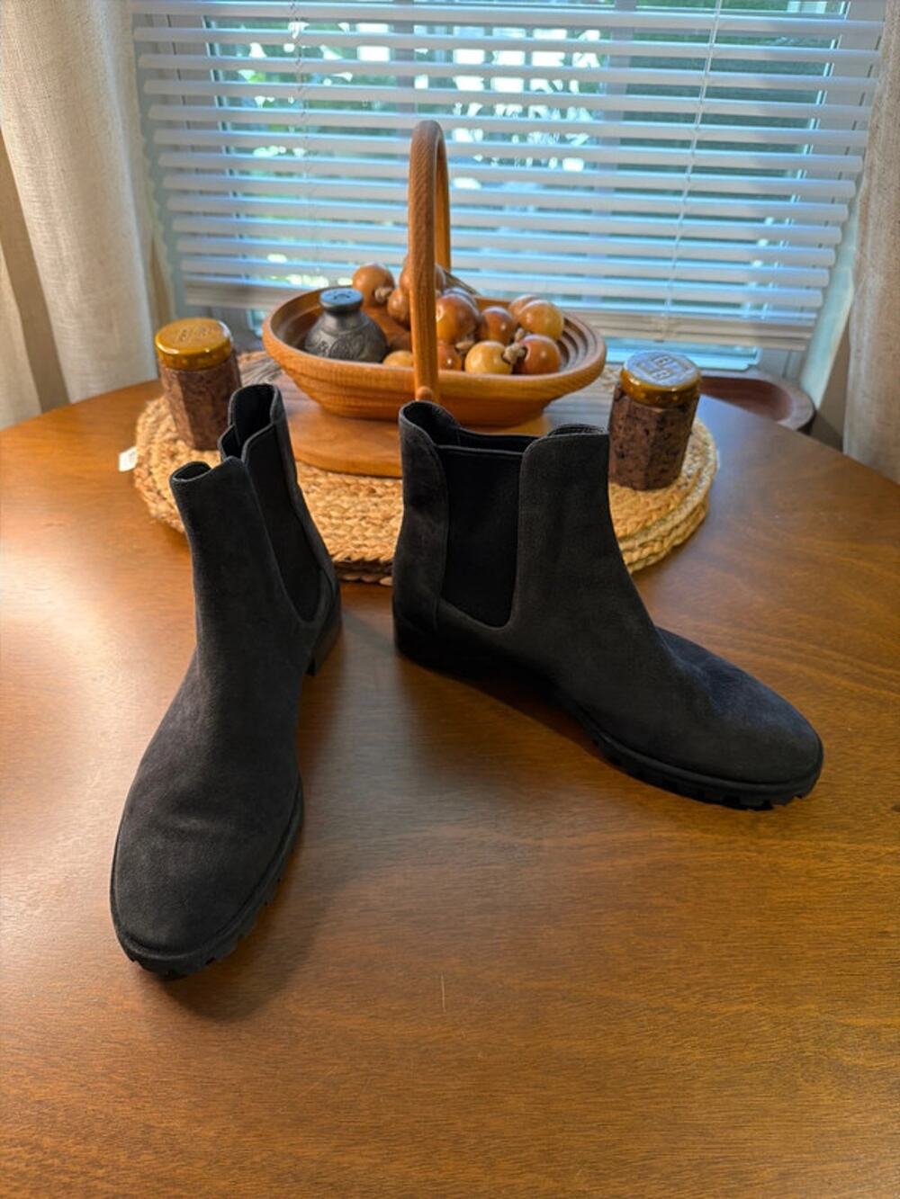 Stuart Weitzman, black suede boots excellent condition 10
